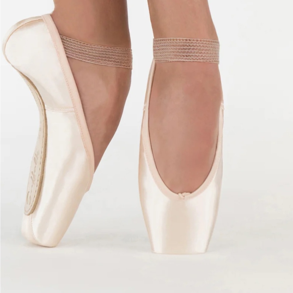 Suffolk Premier Ballet sz7.5 Reign Pointe Shoe Hard Insole Dance